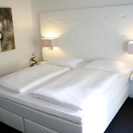 Auswaerts - Dein Bed & Breakfast 3*