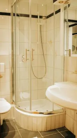 Auswaerts - Dein 3*