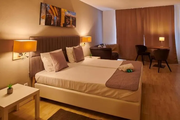 לינה וארוחת בוקר Auswaerts - Dein 3*