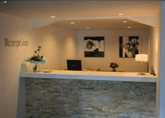 לינה וארוחת בוקר Auswaerts - Dein 3*